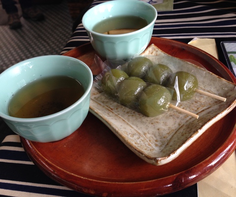 Roasted green tea and green tea sweets.