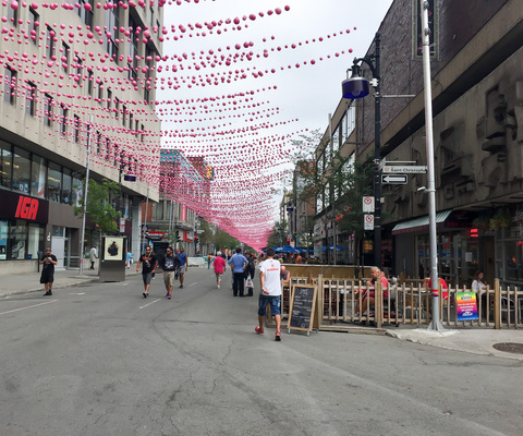 Montreal--city_streets-s141-r3
