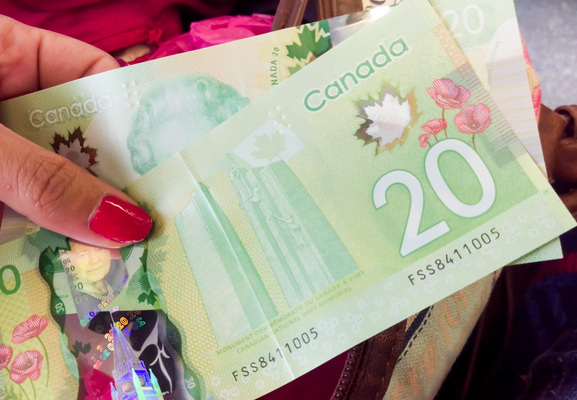 Montreal--travel-s002-r3