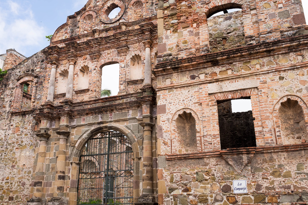 Panama--streets-s036-r3