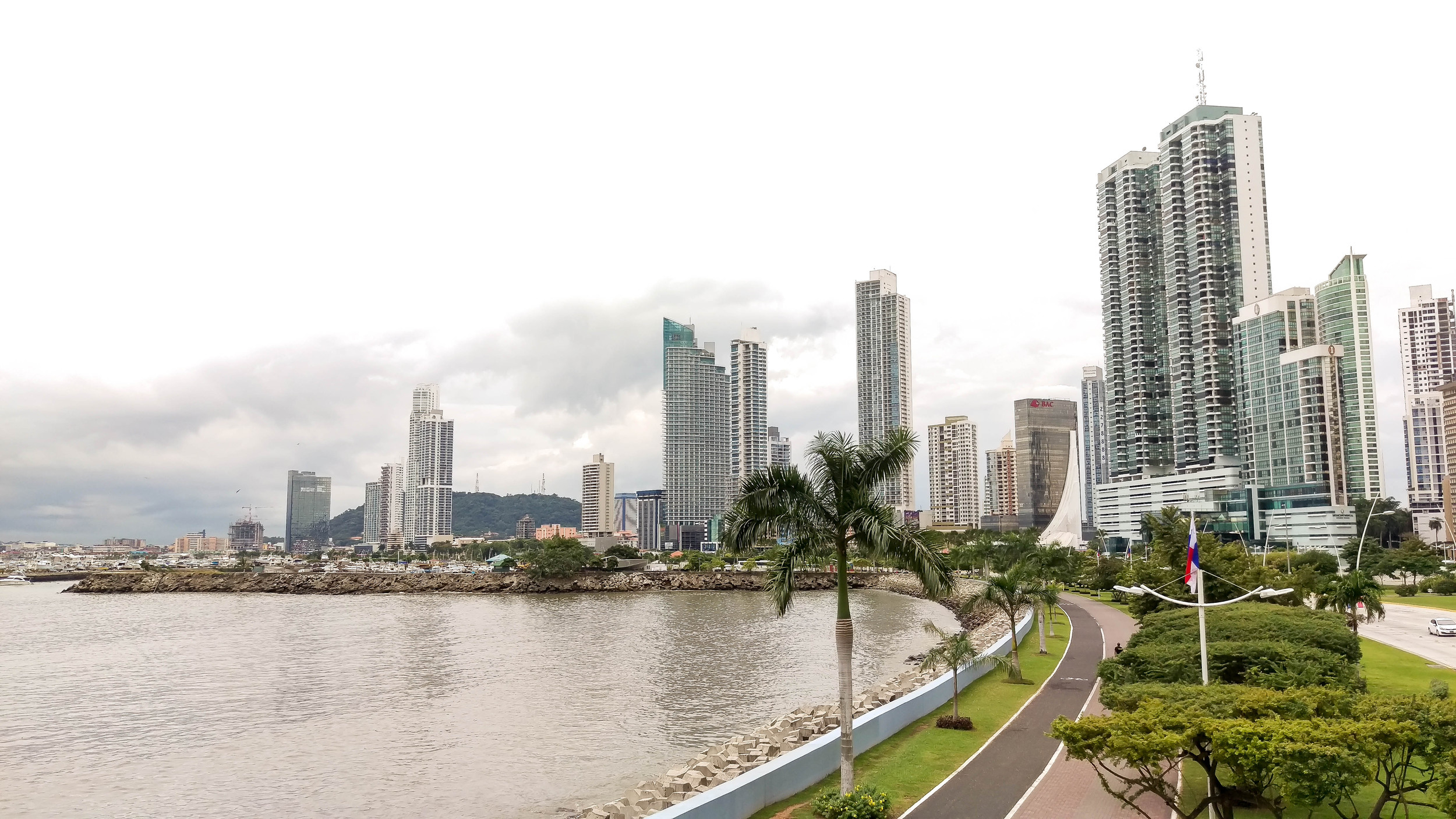 Panama--waterfront-s030-r4