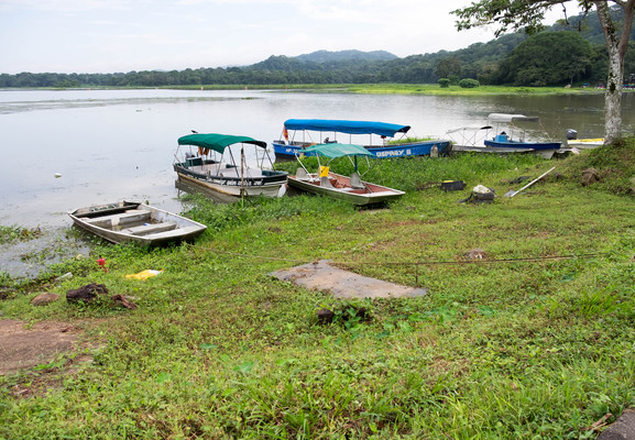 Panama--docks-s045-r2