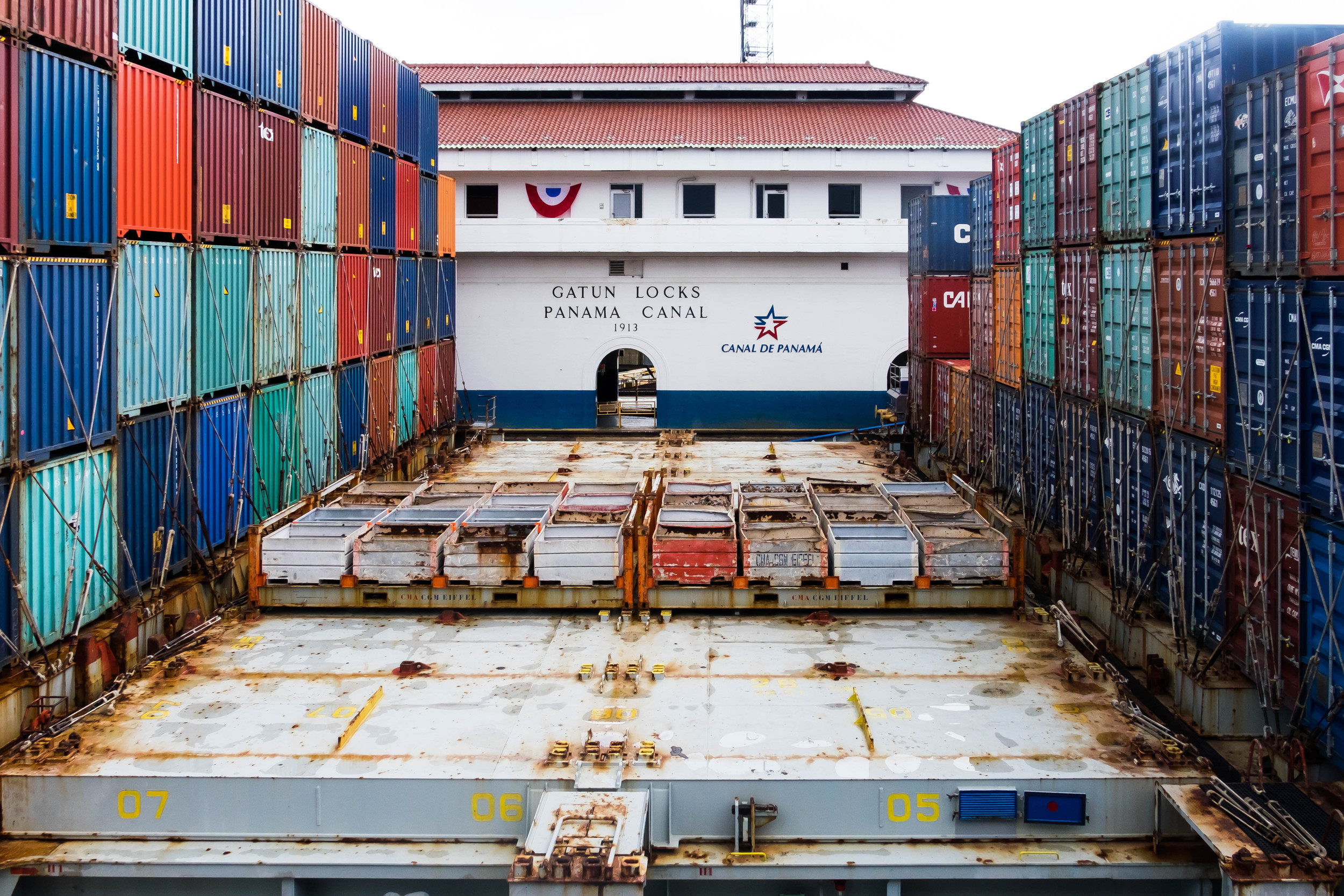 Panama--gatun_locks-s112-r5