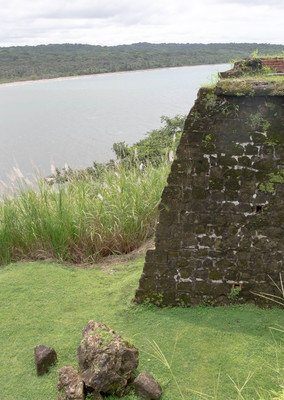 Panama--upstairs-s081-r3