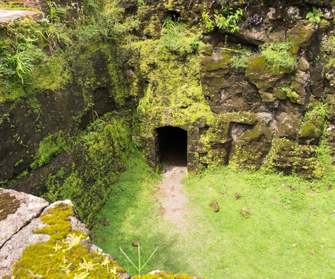 Panama--upstairs-s083-r3