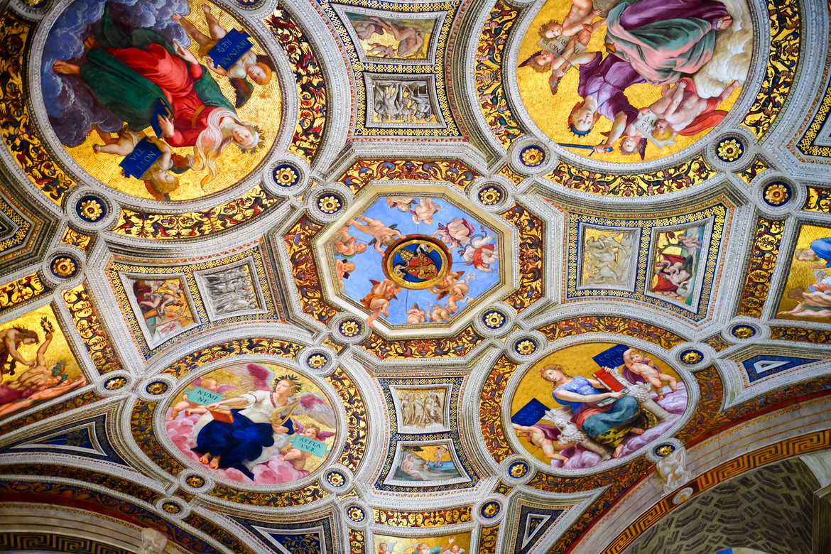 Amazing Ceiling
